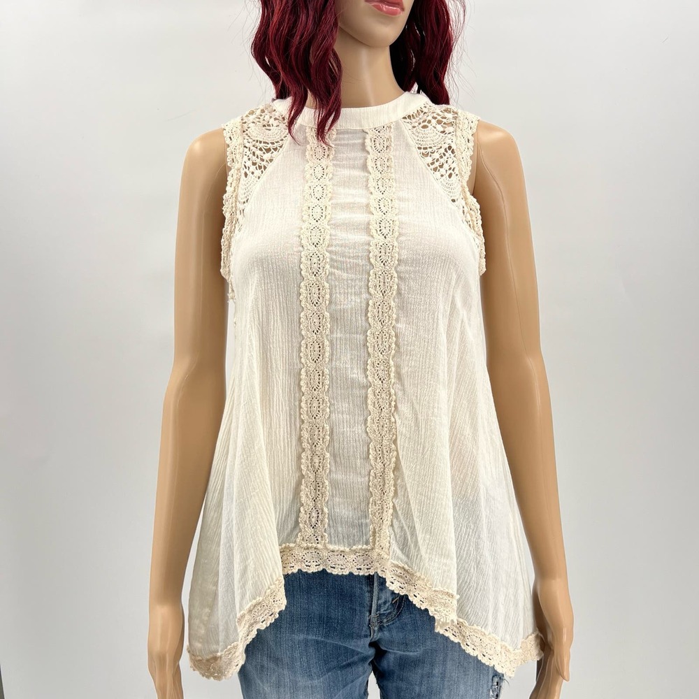 Urban Outfitters x Ecote Crochet Lace Hi/Low Top WOmens Small Ivory Lightweight